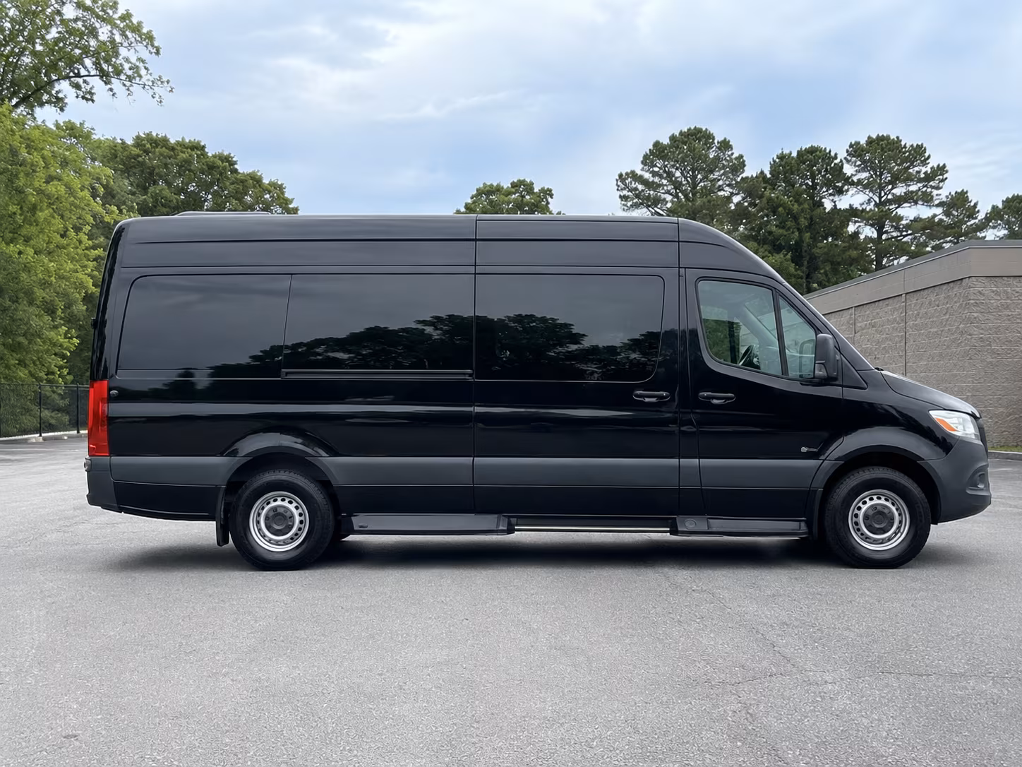San Antonio Airport Shuttle & Transportation party bus exterior